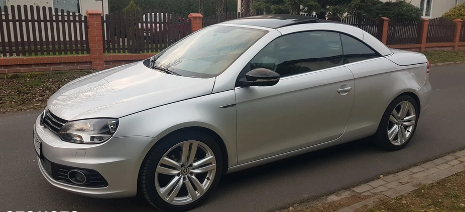 Volkswagen Eos cena 36500 przebieg: 134800, rok produkcji 2011 z Września małe 781